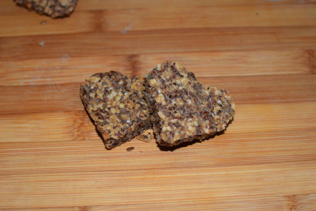 You can feel good about giving your horse a few extra treats when you know they are packed with beneficial omega 3s to help give them shiny coats and natural inflammation-fighting benefits without any artificial fillers. Check out the recipe at Insightful Equine.