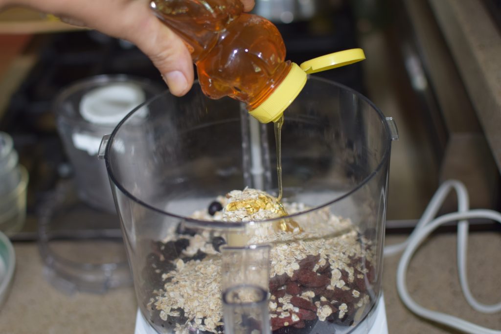 Create healthy dehydrated horse treats with superfoods