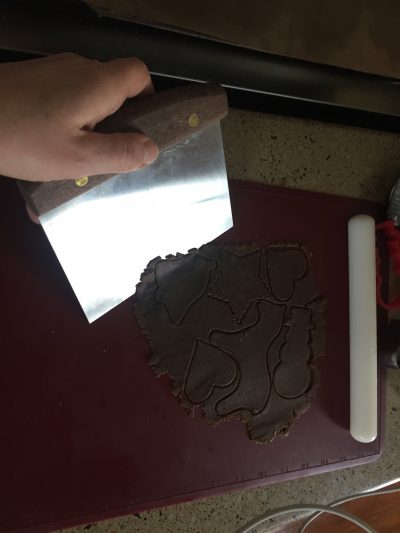 Our homemade molasses cutout cookies are the best way to make sure your horse doesn't feel left out this year. Check out the horse-friendly recipe at Insightful Equine.